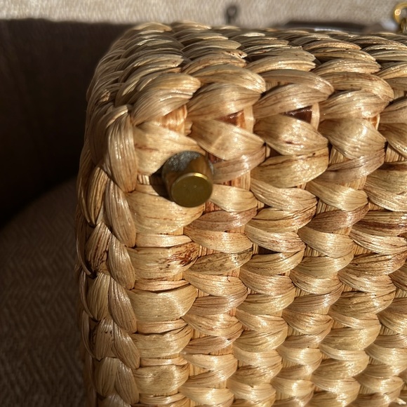 M.M.E The LadyJane No. 5 in White - Picture 8 of 9